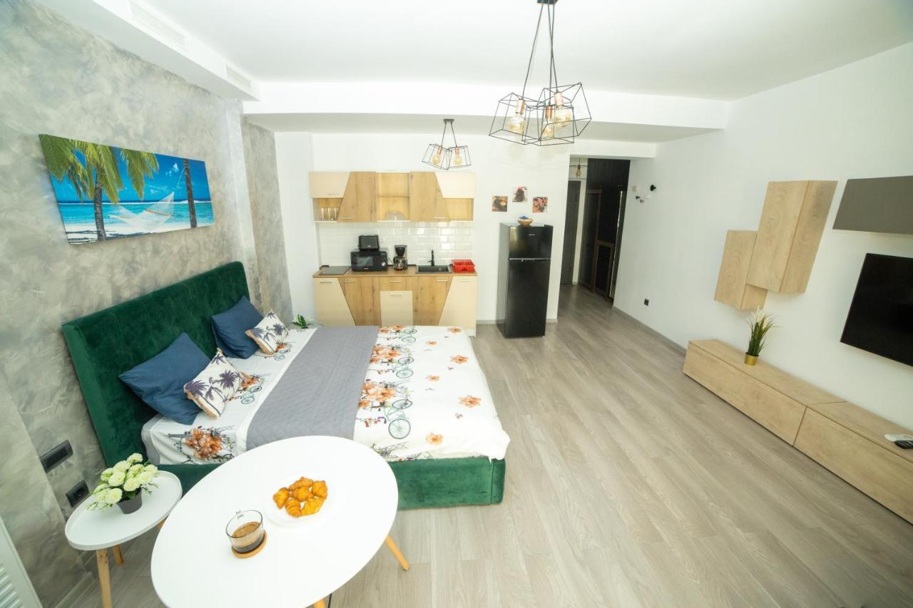 Studio 60 By The Beach Mamaia, Free Parking Casa Del Mar Apartment Exterior photo